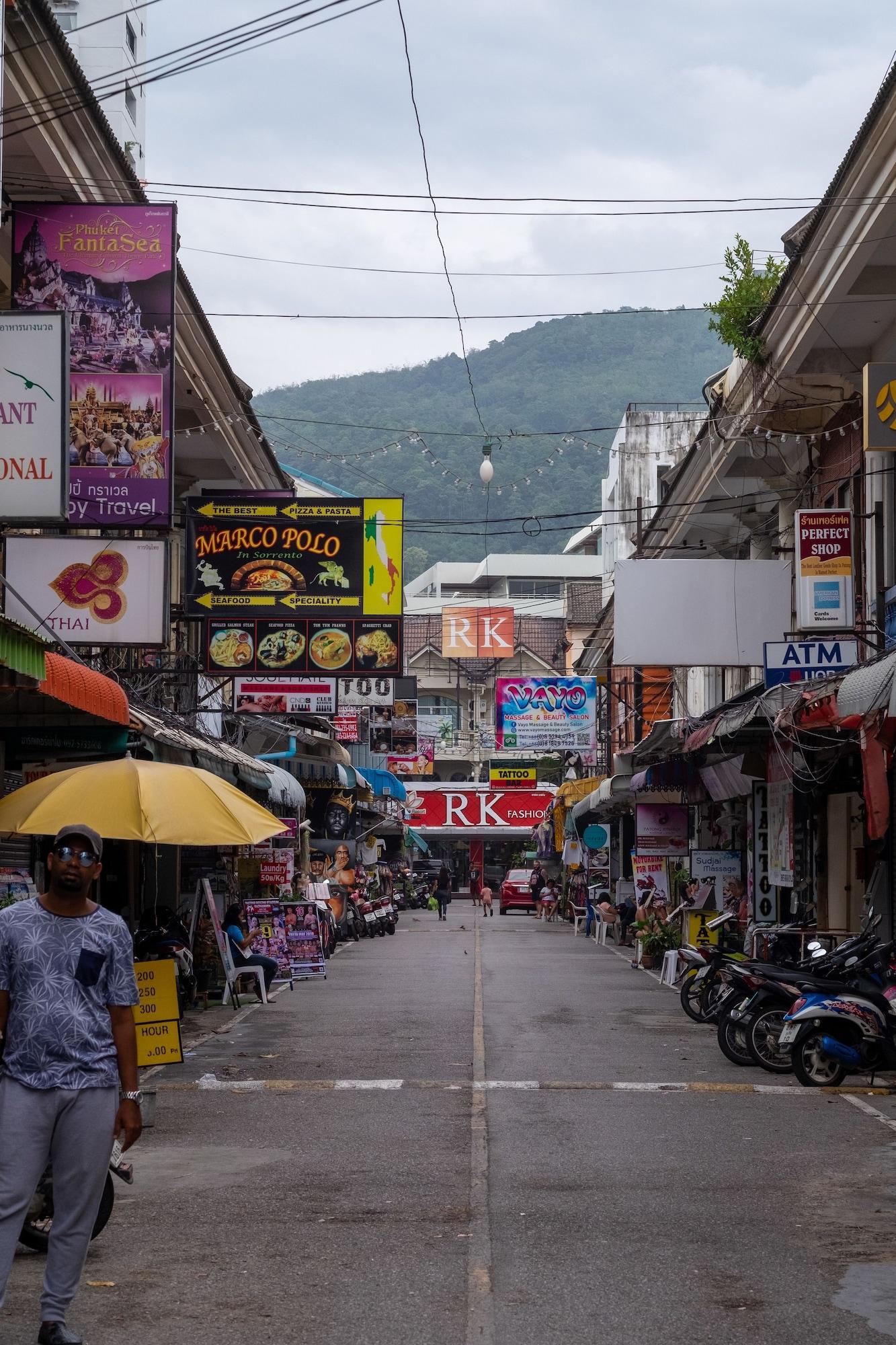 Bed and Breakfast Ella Bed Patong Exterior foto